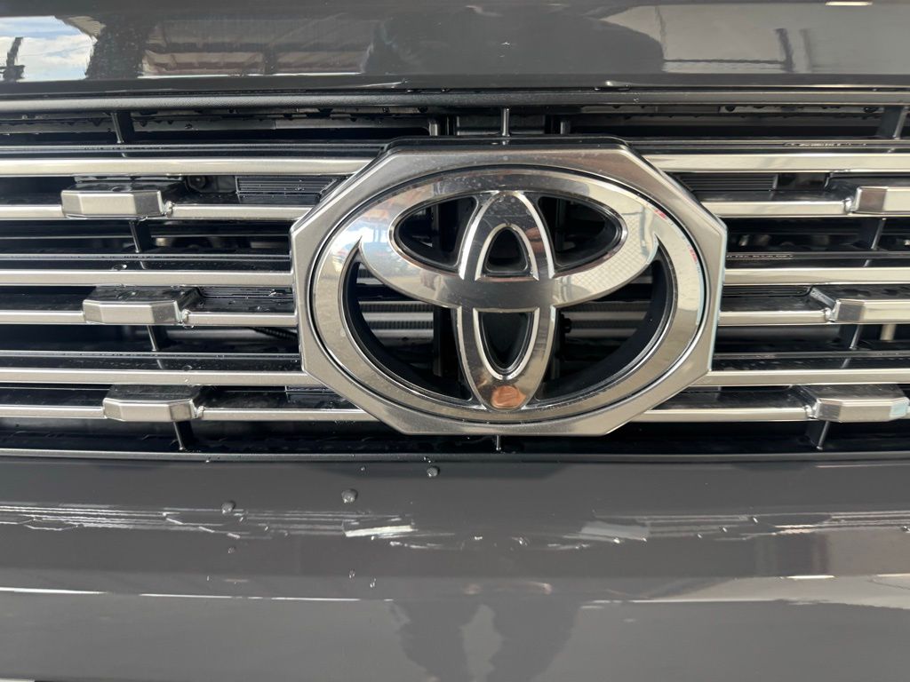 Thumbnail: 2025 Toyota 4Runner - 14