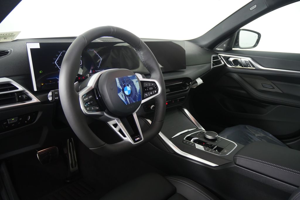 Thumbnail: 2026 BMW 4 Series - 13