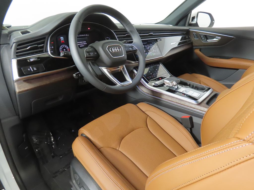 Thumbnail: 2026 Audi Q8 - 28