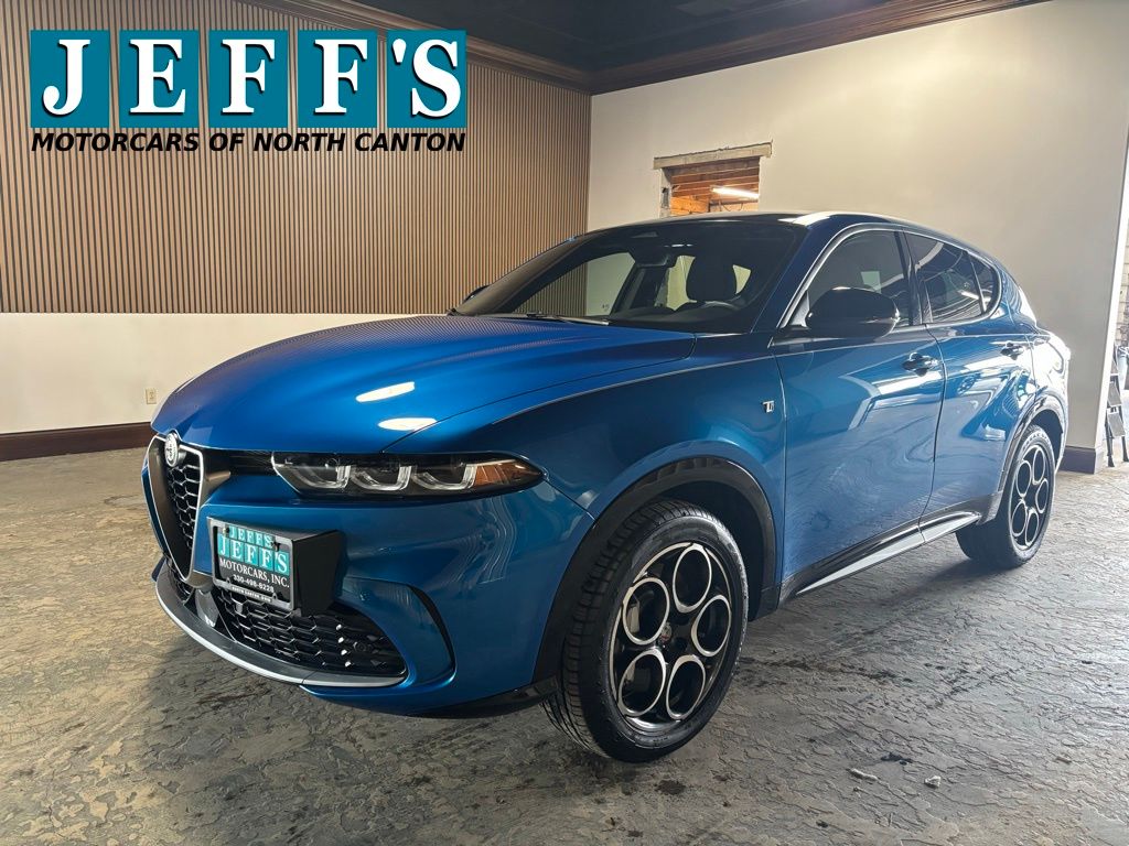 Misano Blue Metallic 2024 Alfa Romeo Tonale Ti AWD SUV / Crossover All-Wheel Drive 6-Speed Automatic