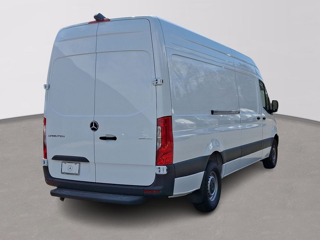 2025 Mercedes-Benz Sprinter 2500 3