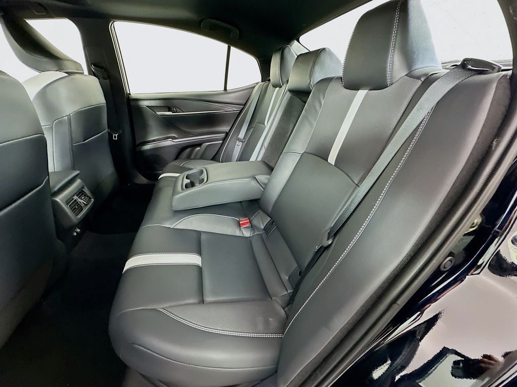 Thumbnail: 2025 Toyota Camry - 24