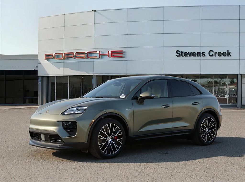 Thumbnail: 2025 Porsche Macan - 1