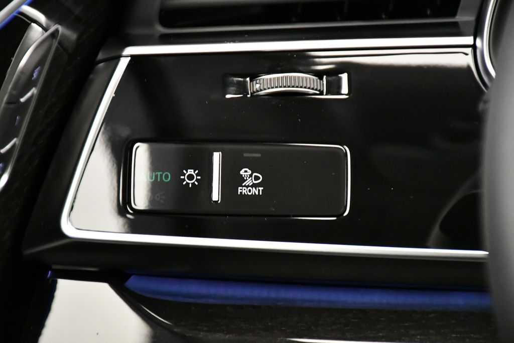 Thumbnail: 2025 Audi Q7 - 21