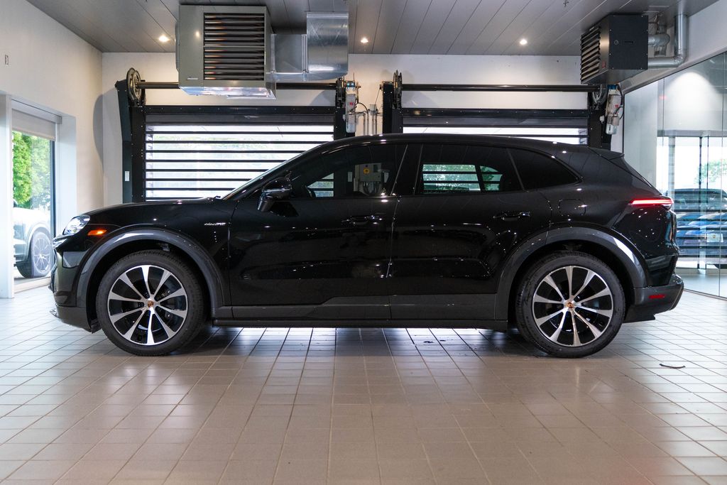New 2026 Porsche Cayenne SUV