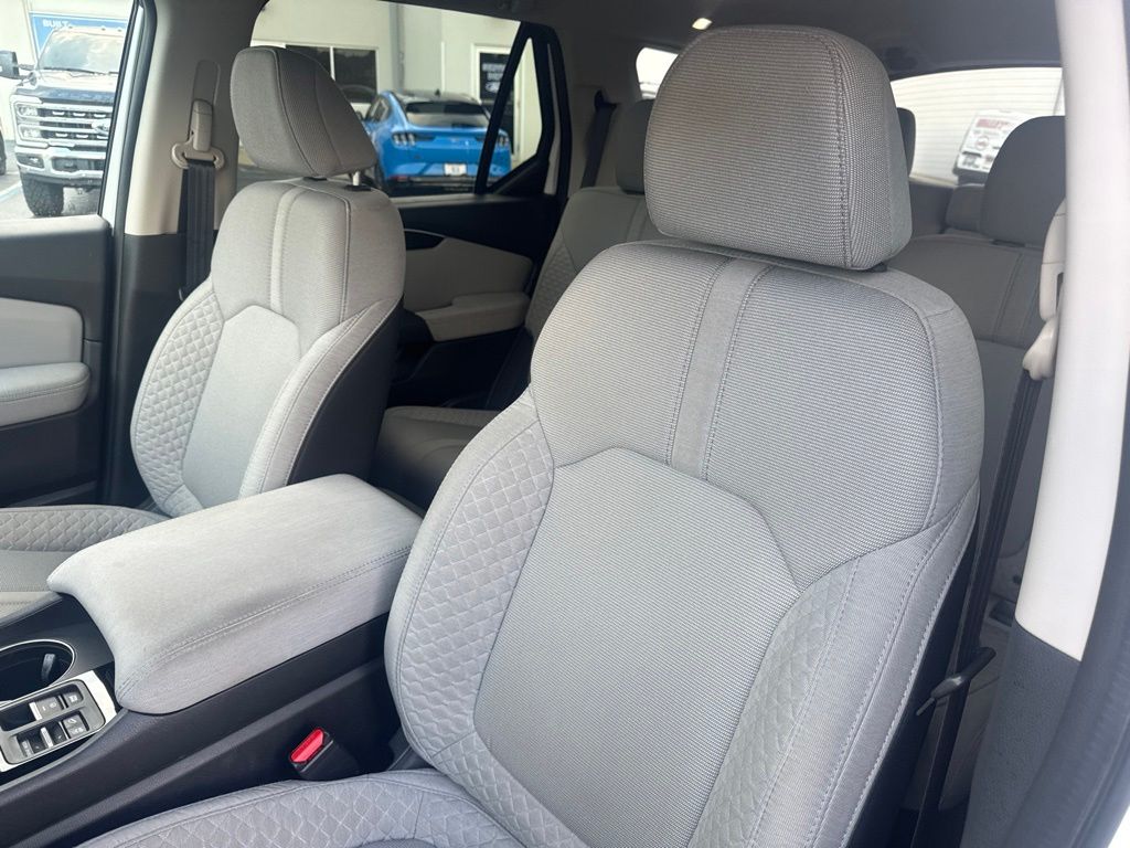 Certified Used 2023  Honda LX image 13
