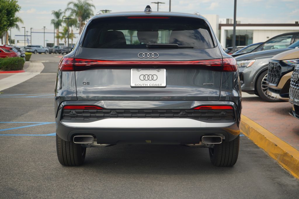 Thumbnail: 2025 Audi Q5 - 4