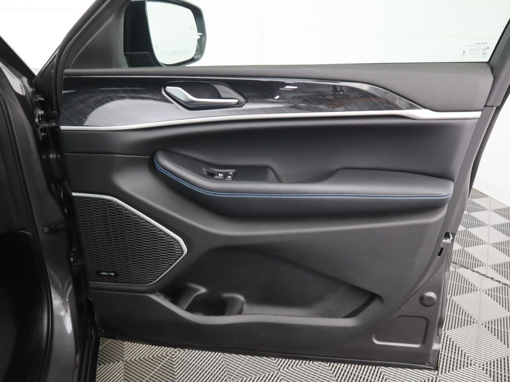 Thumbnail: 2022 Jeep Grand Cherokee - 26