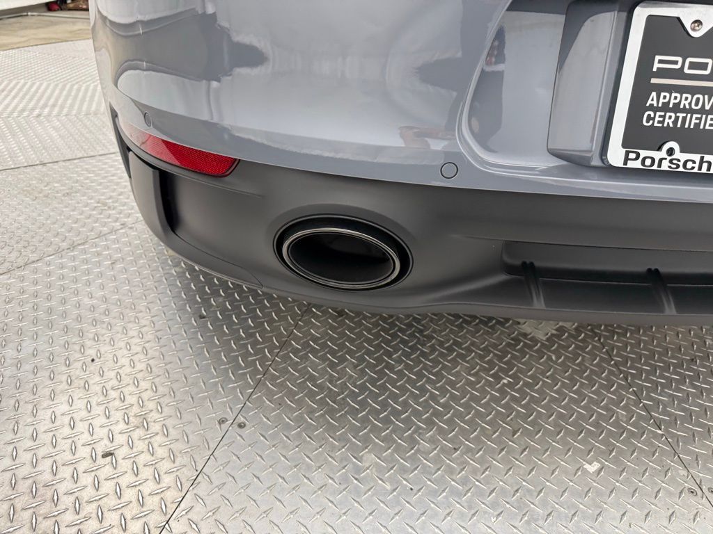 Thumbnail: 2023 Porsche 911 - 18