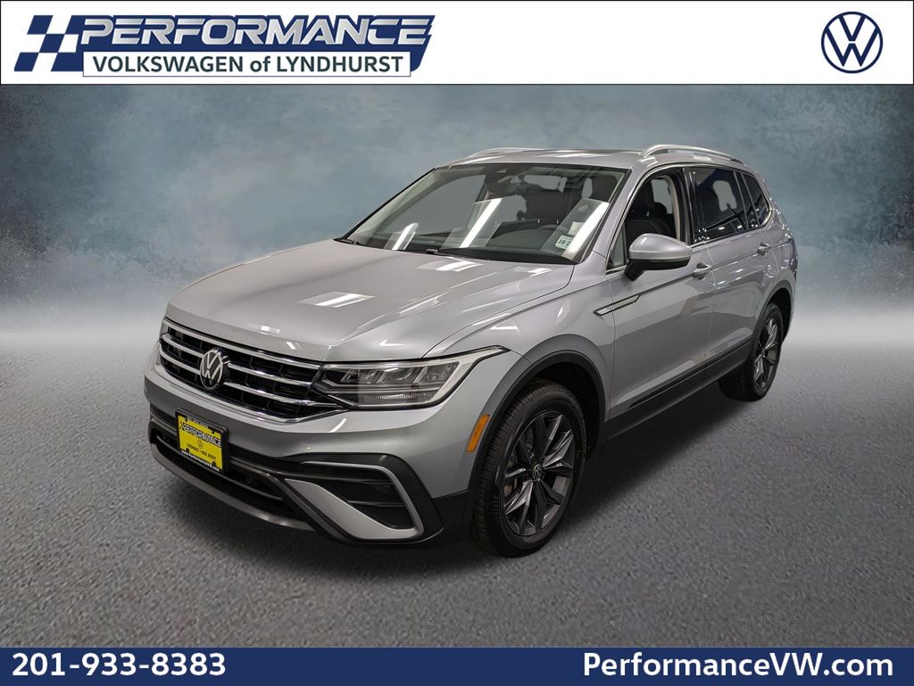 Pyrite Silver Metallic 2022 Volkswagen Tiguan SUV / Crossover All-Wheel Drive 8-Speed Automatic