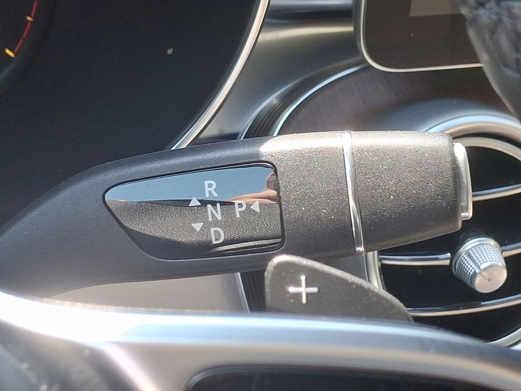 2021 Mercedes-Benz GLC 300 15