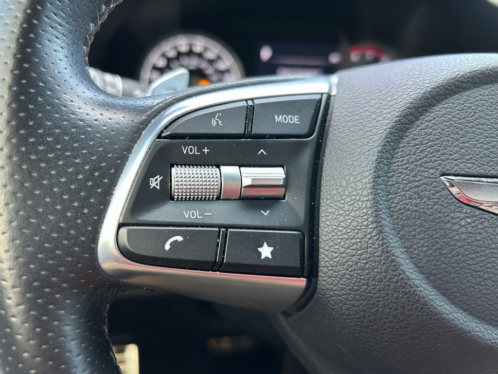 2022 Genesis G70 3.3T 19