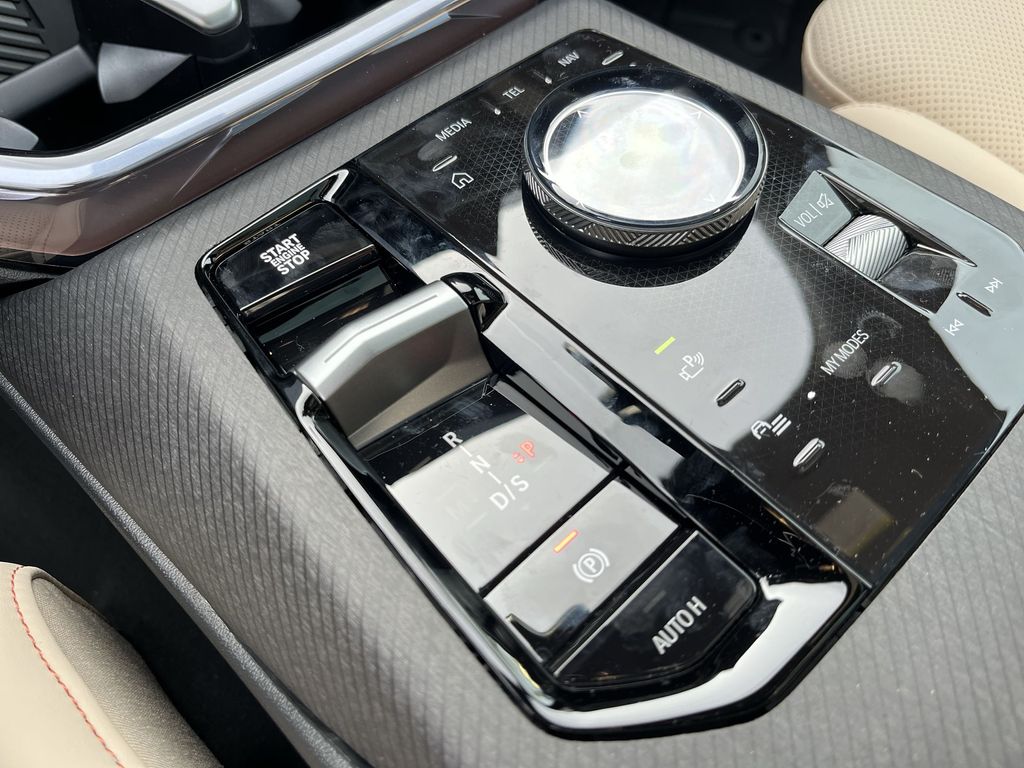 Thumbnail: 2026 BMW X3 - 20