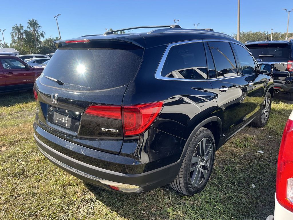 2017 Honda Pilot Touring 2