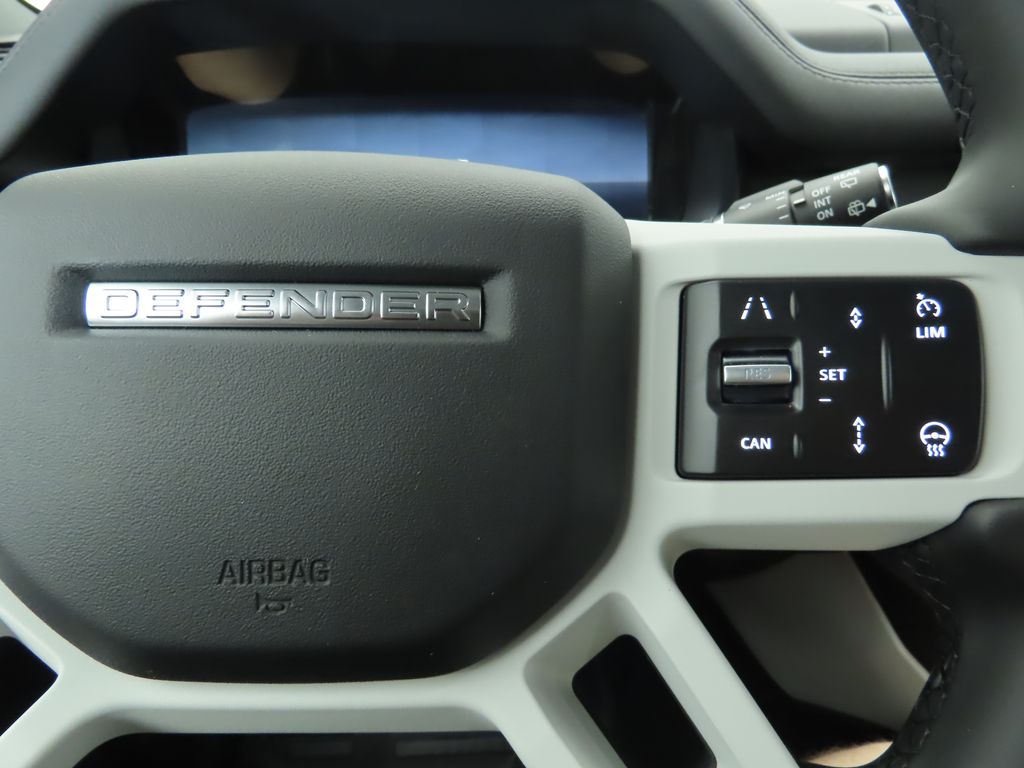 Thumbnail: 2025 Land Rover Defender - 12