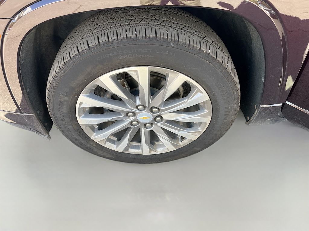 Used 2023 Red Chevrolet Premier image 34