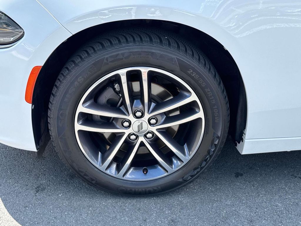 Thumbnail: 2019 Dodge Charger - 14
