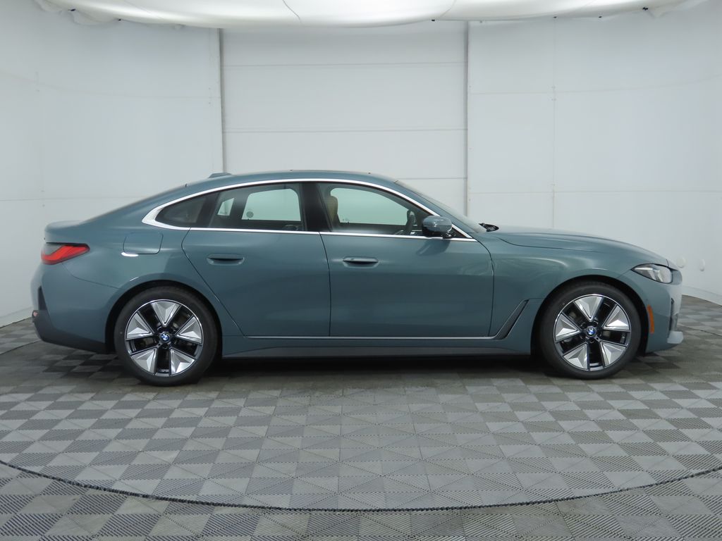 Thumbnail: 2025 BMW i4 - 4