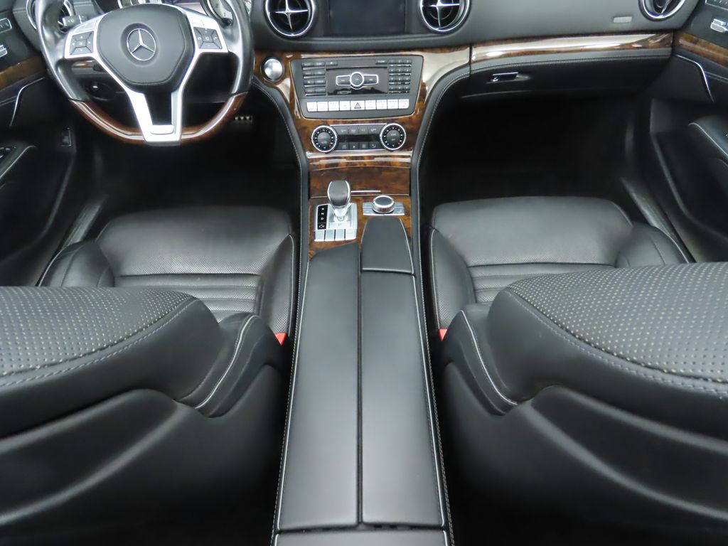 Thumbnail: 2013 Mercedes-Benz SL-Class - 25
