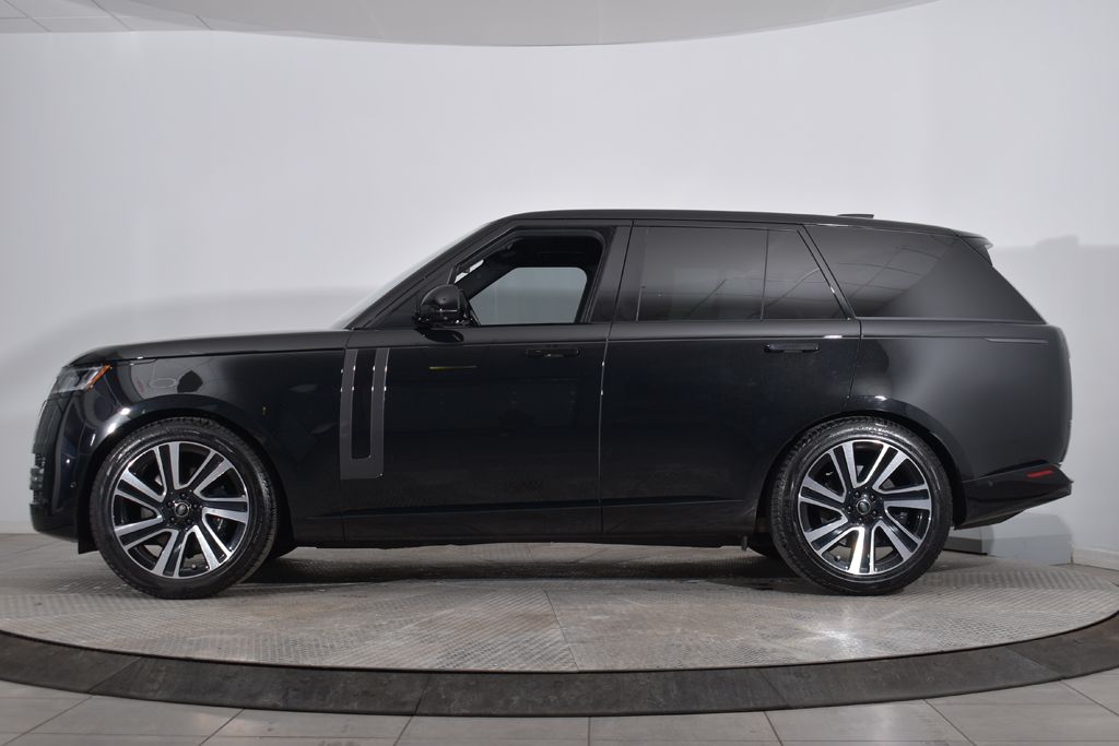 Thumbnail: 2023 Land Rover Range Rover - 2