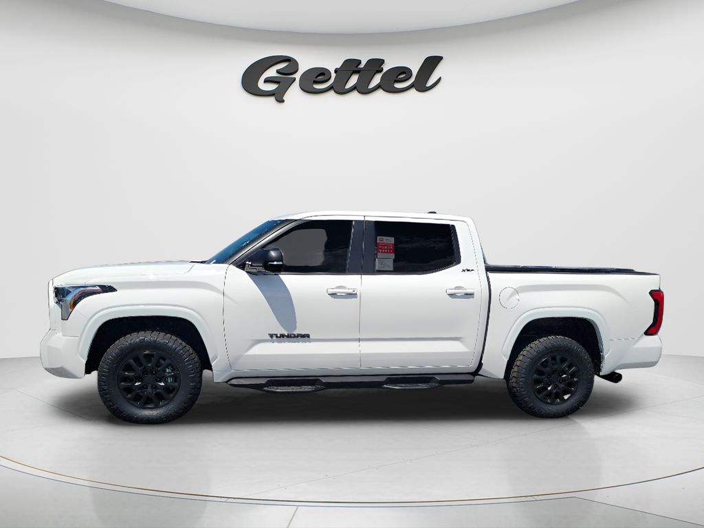 New 2026 White Toyota SR5 image 7