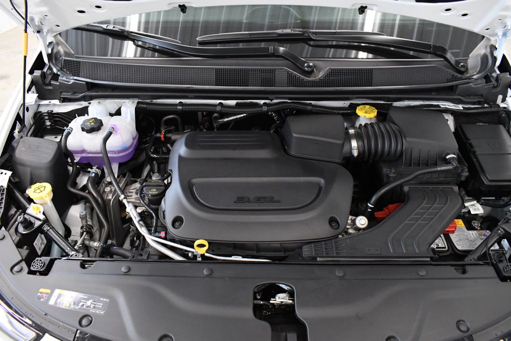 Used 2026 White Chrysler Select image 42