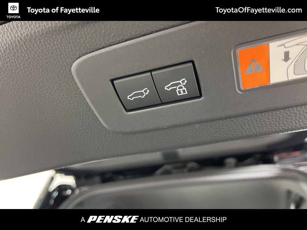 Thumbnail: 2026 Toyota Land Cruiser - 10