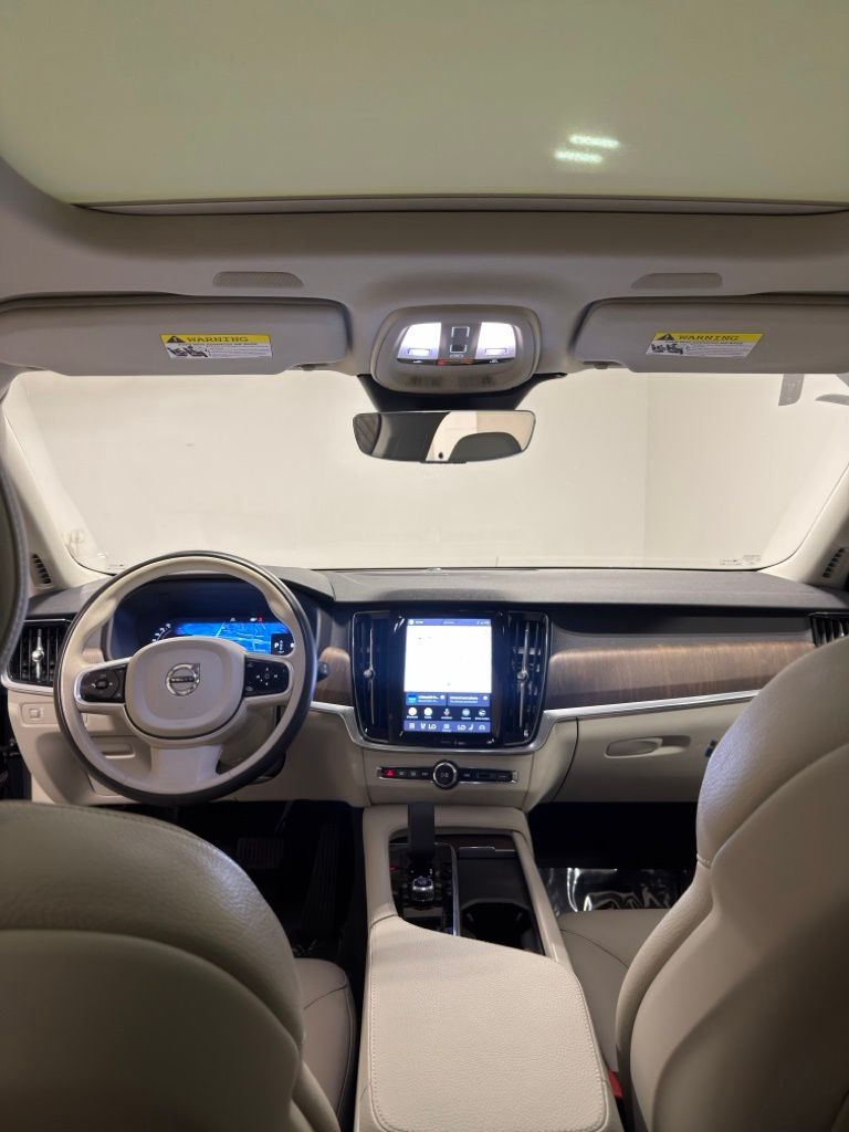 Thumbnail: 2022 Volvo S90 - 6