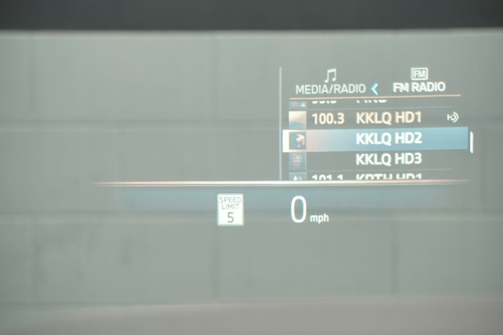 Thumbnail: 2026 BMW i5 - 9