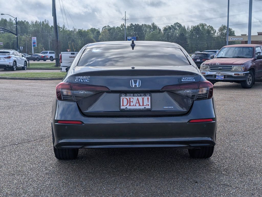 View vehicle photo 3