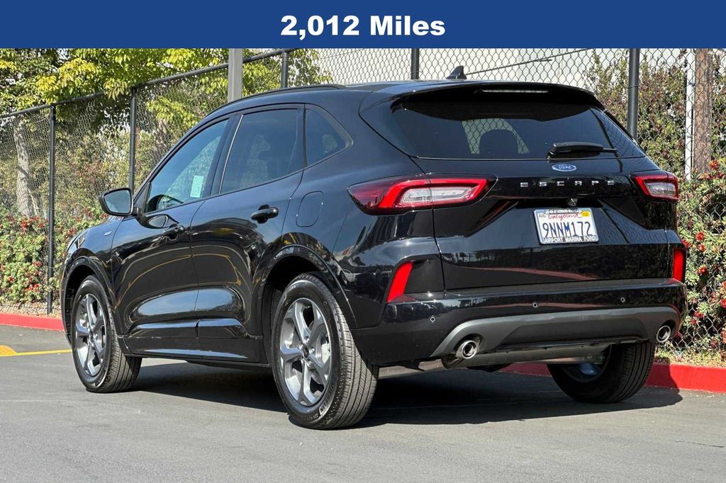 2024 Ford Escape ST-Line 7