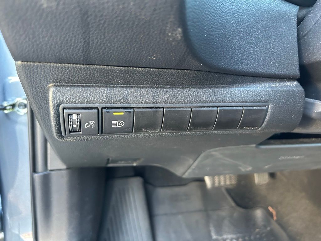 Thumbnail: 2024 Toyota Corolla - 17