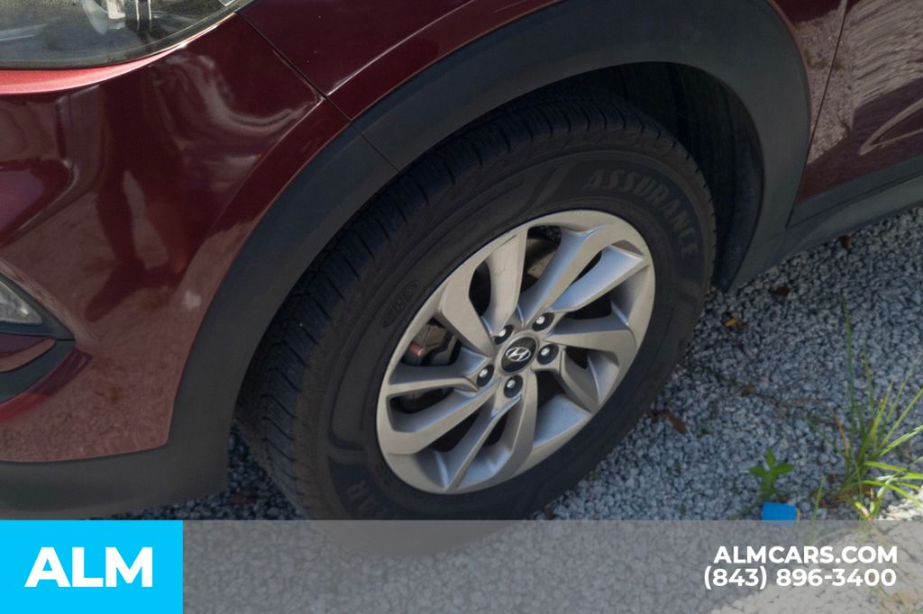 Used 2018 Red Hyundai SEL image 5