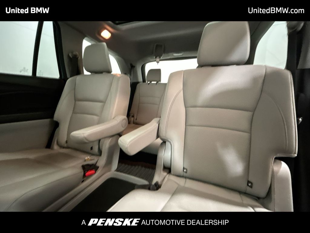 Thumbnail: 2019 Honda Pilot - 21