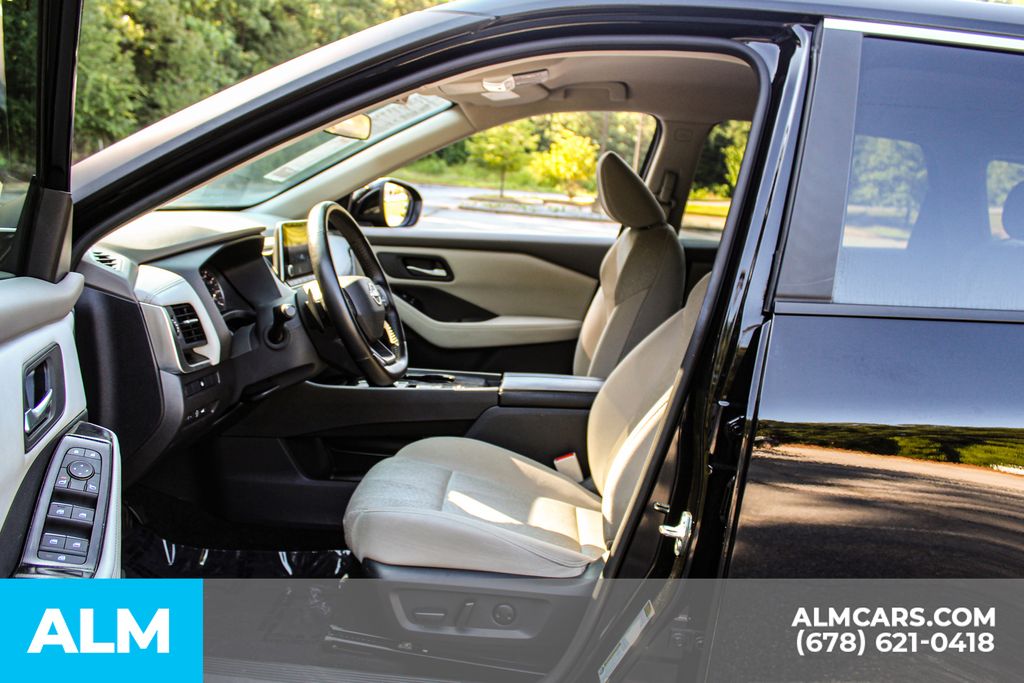 Used 2025 Black Nissan SV image 15