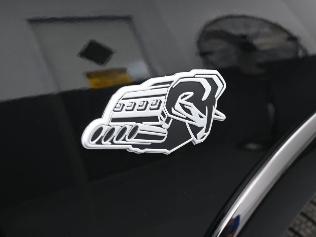 New 2026 Diamond Black Crystal Pearlcoat Ram Laramie image 44