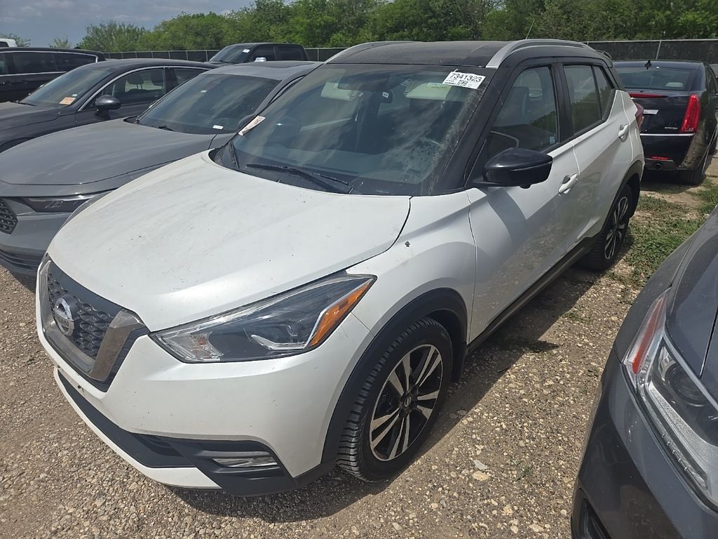 Aspen White/Super Black 2019 Nissan Kicks SR FWD SUV / Crossover Front-Wheel Drive Continuously Variable Transmission