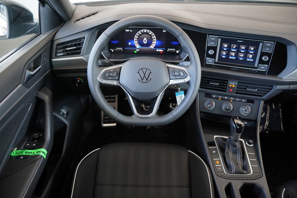 2024 Volkswagen Jetta 1.5T Sport 12