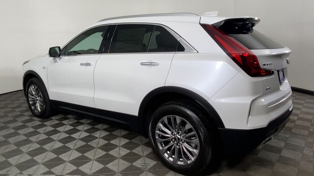 2025 Cadillac XT4 Premium Luxury 7