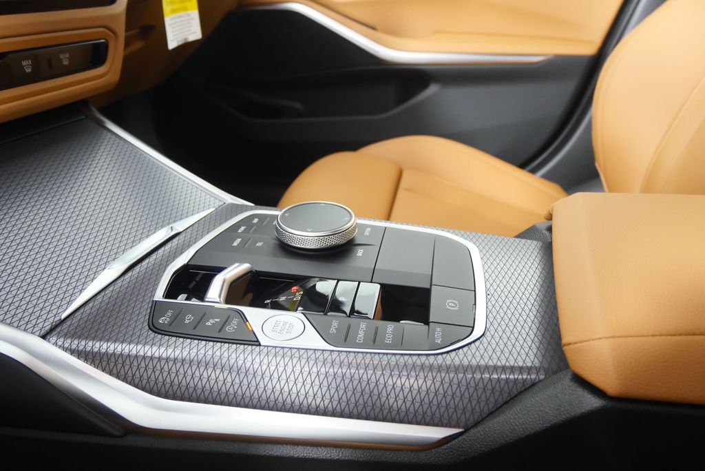 Thumbnail: 2026 BMW 3 Series - 22