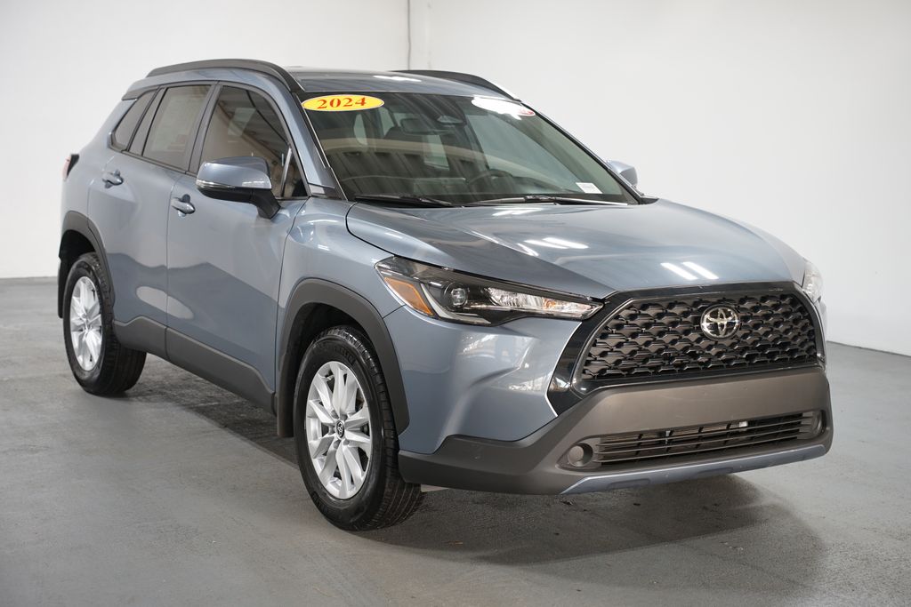 Thumbnail: 2024 Toyota Corolla Cross - 3