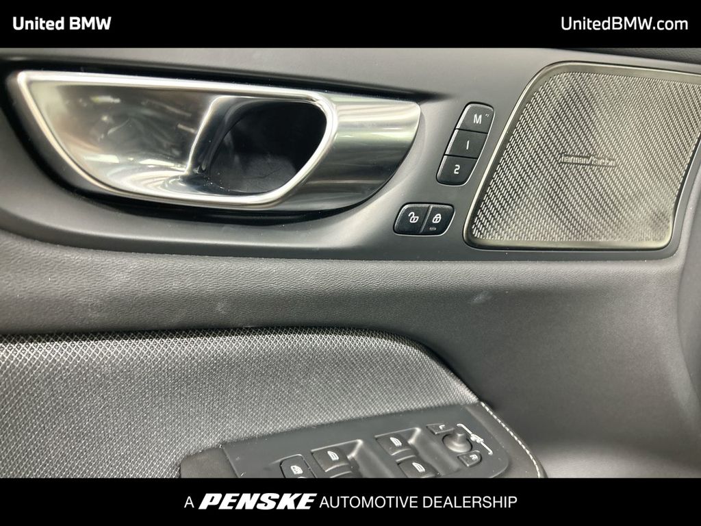 Thumbnail: 2024 Volvo S60 - 11
