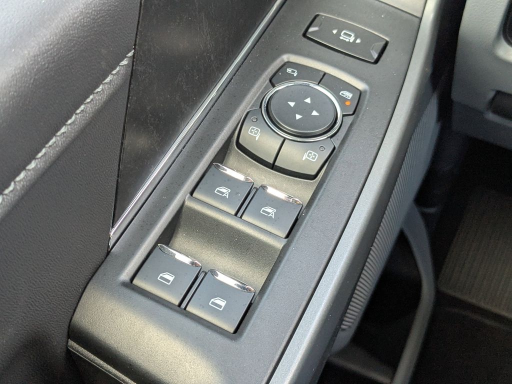 2026 Ford F-250 Super Duty Black Widow