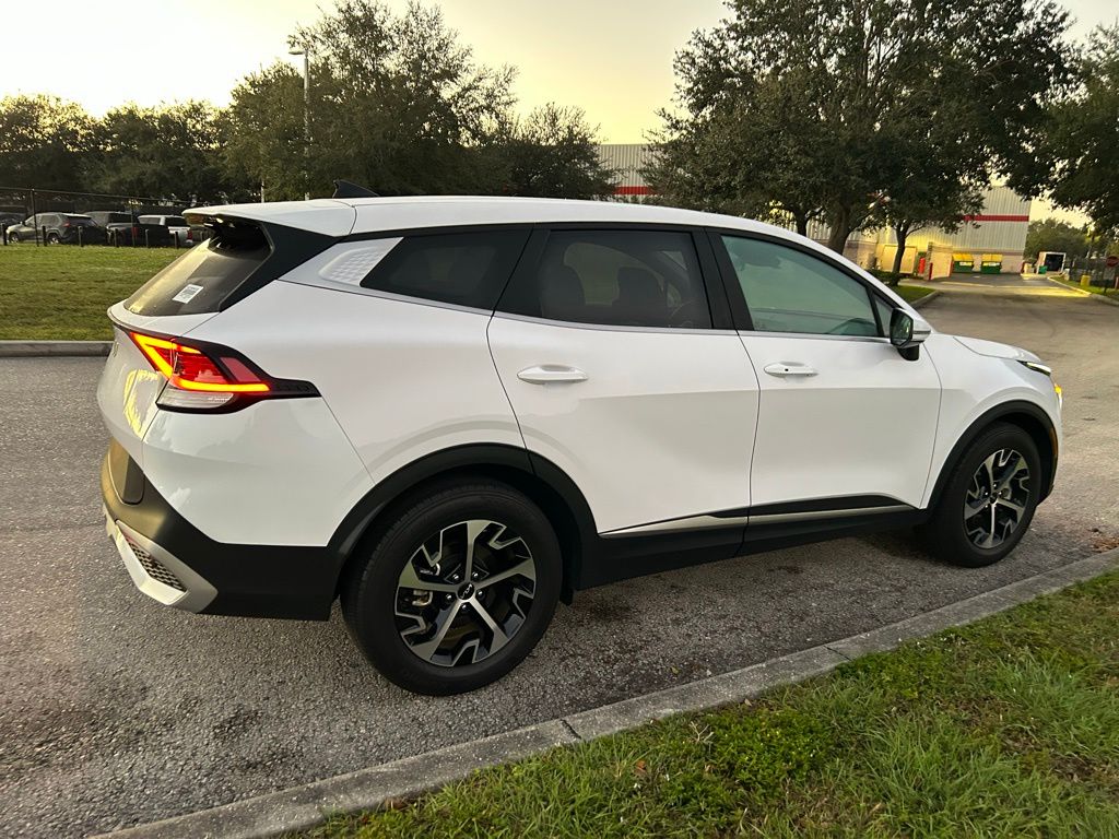 Thumbnail: 2024 Kia Sportage - 7