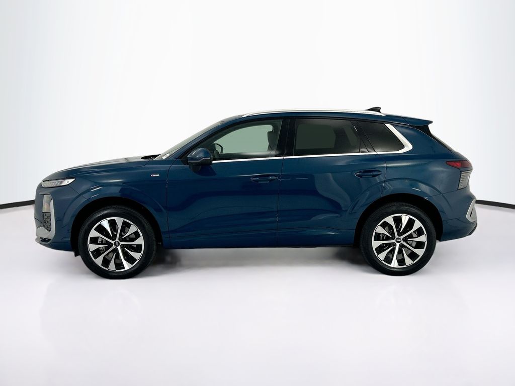Thumbnail: 2026 Audi Q3 - 8