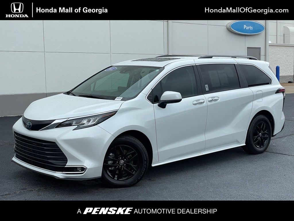 2022 Toyota Sienna XLE -
                  Buford, GA