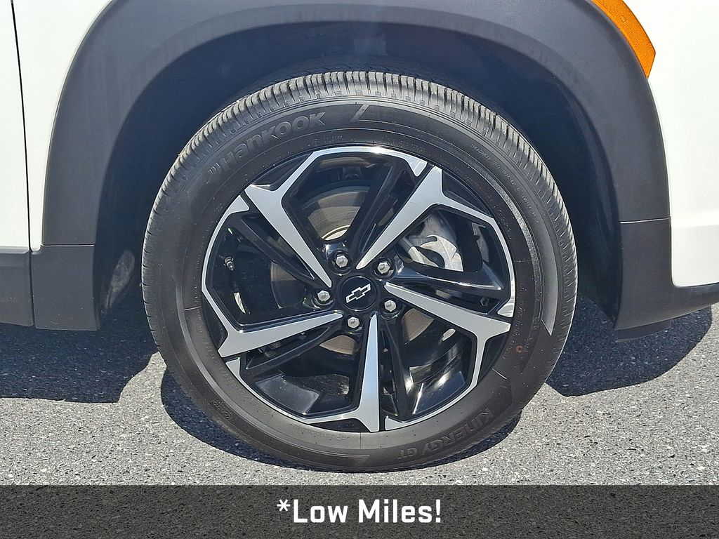 2023 Chevrolet TrailBlazer RS Beige at Auto Express Mitsubishi