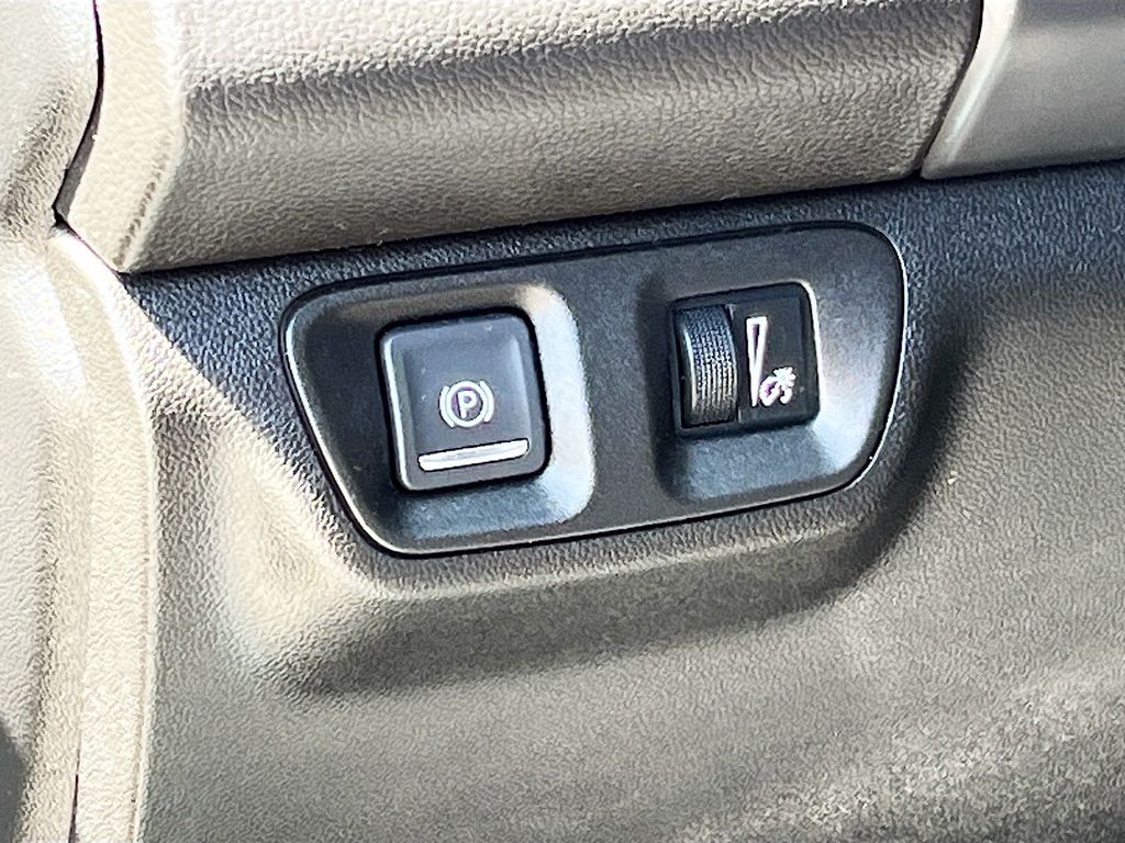 2020 GMC Acadia SLT Gray at Community Honda