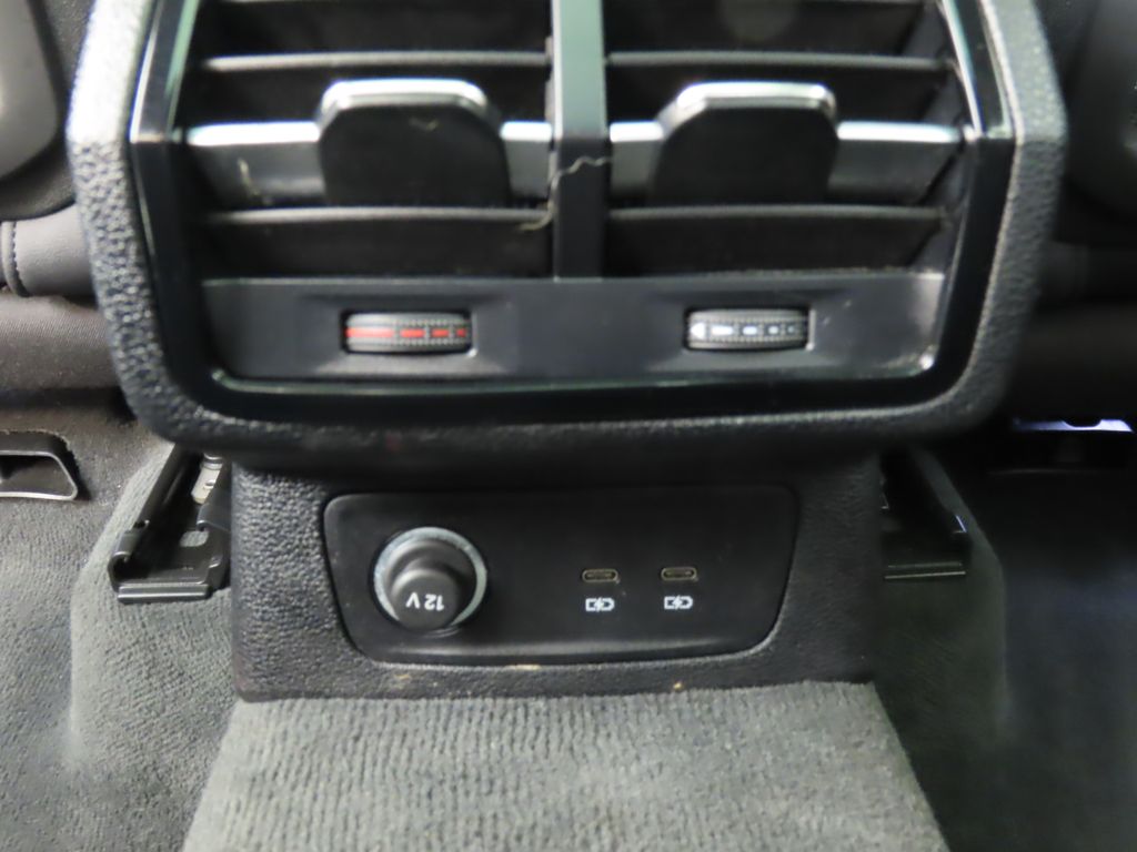 Thumbnail: 2022 Audi Q3 - 27