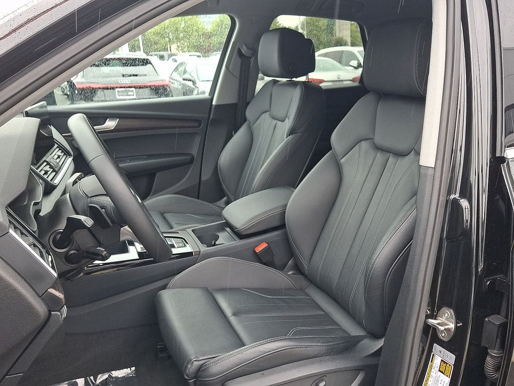 Thumbnail: 2024 Audi Q5 - 13